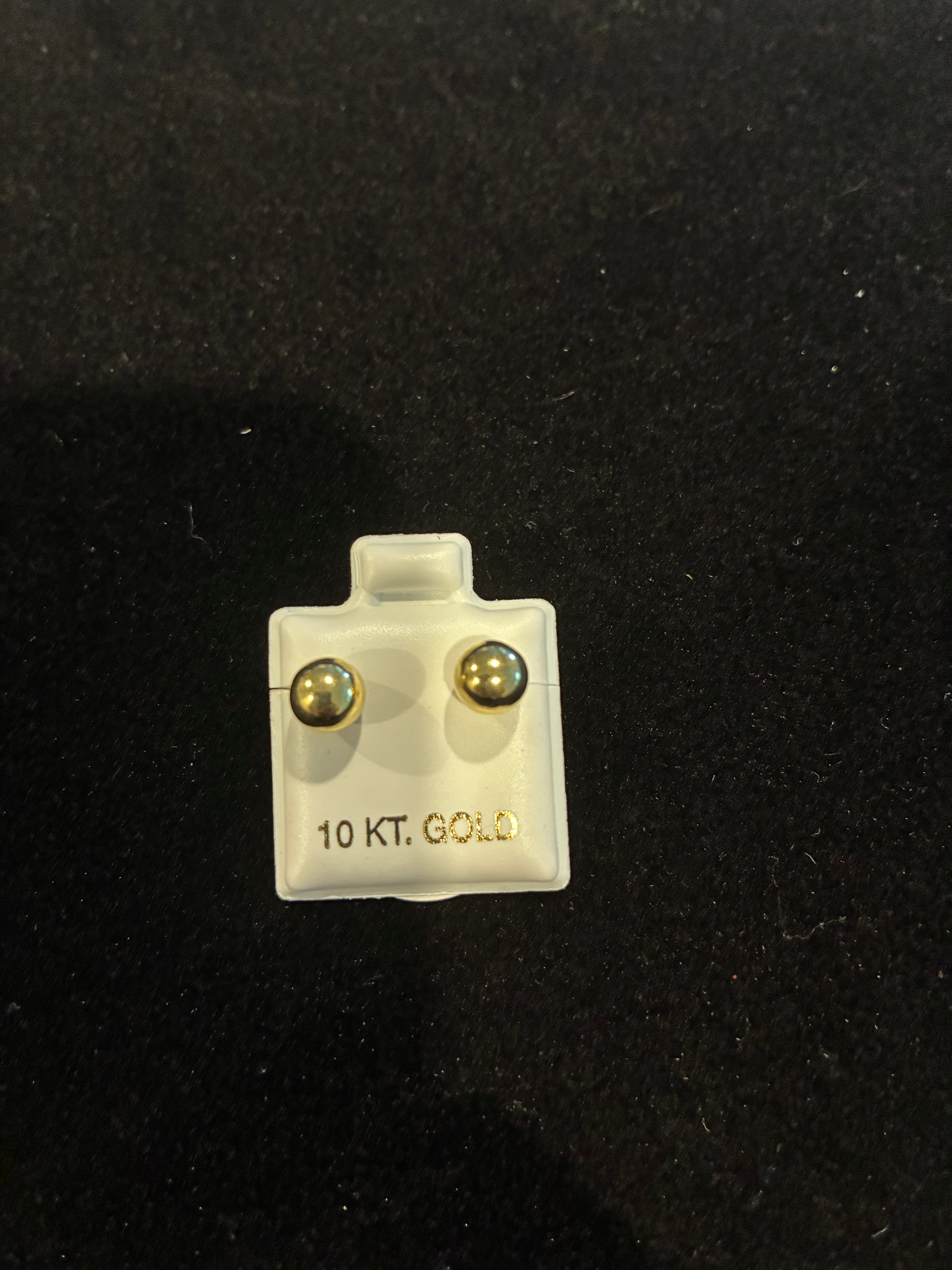 Large 10K Gold Ball studs