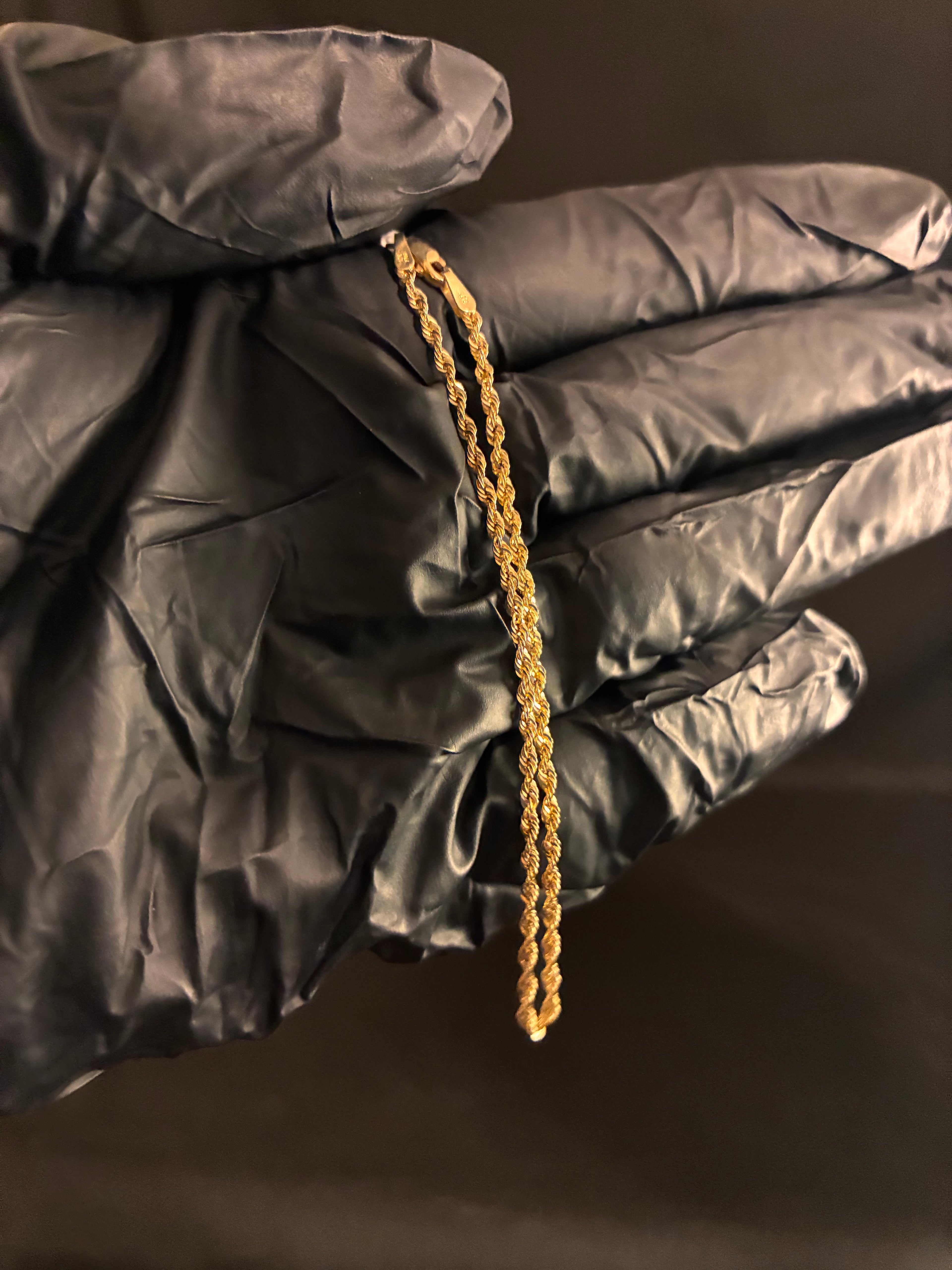 1.5MM 7inch 10K Gold Diamond Cut Rope