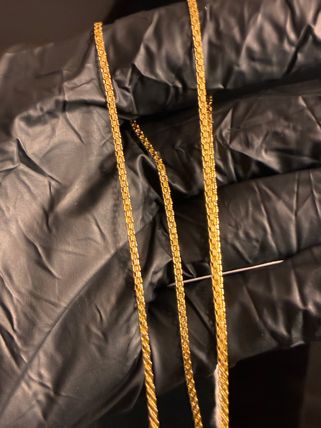 2MM 24inch 10K Italian Gold Bismarck